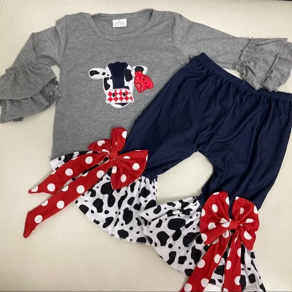 Luxury Embroidered farm girl cow 🐄 🐮cute outfit - Picture 5 of 10